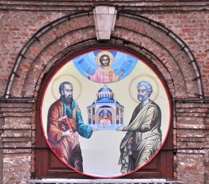 Надвратная икона Церкви Петра Павла